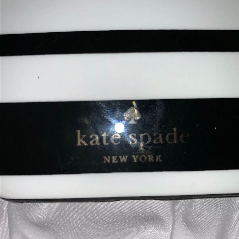 Kate Spade IPhone 7/8 plus wrap case - Picture 3 of 3